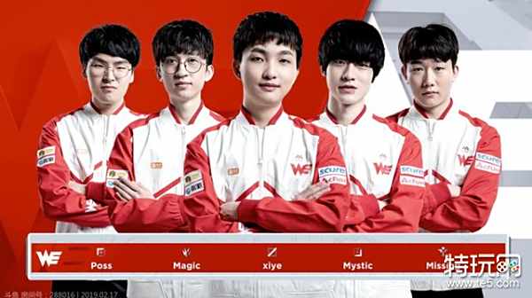 俱乐部中成 俱乐部中成