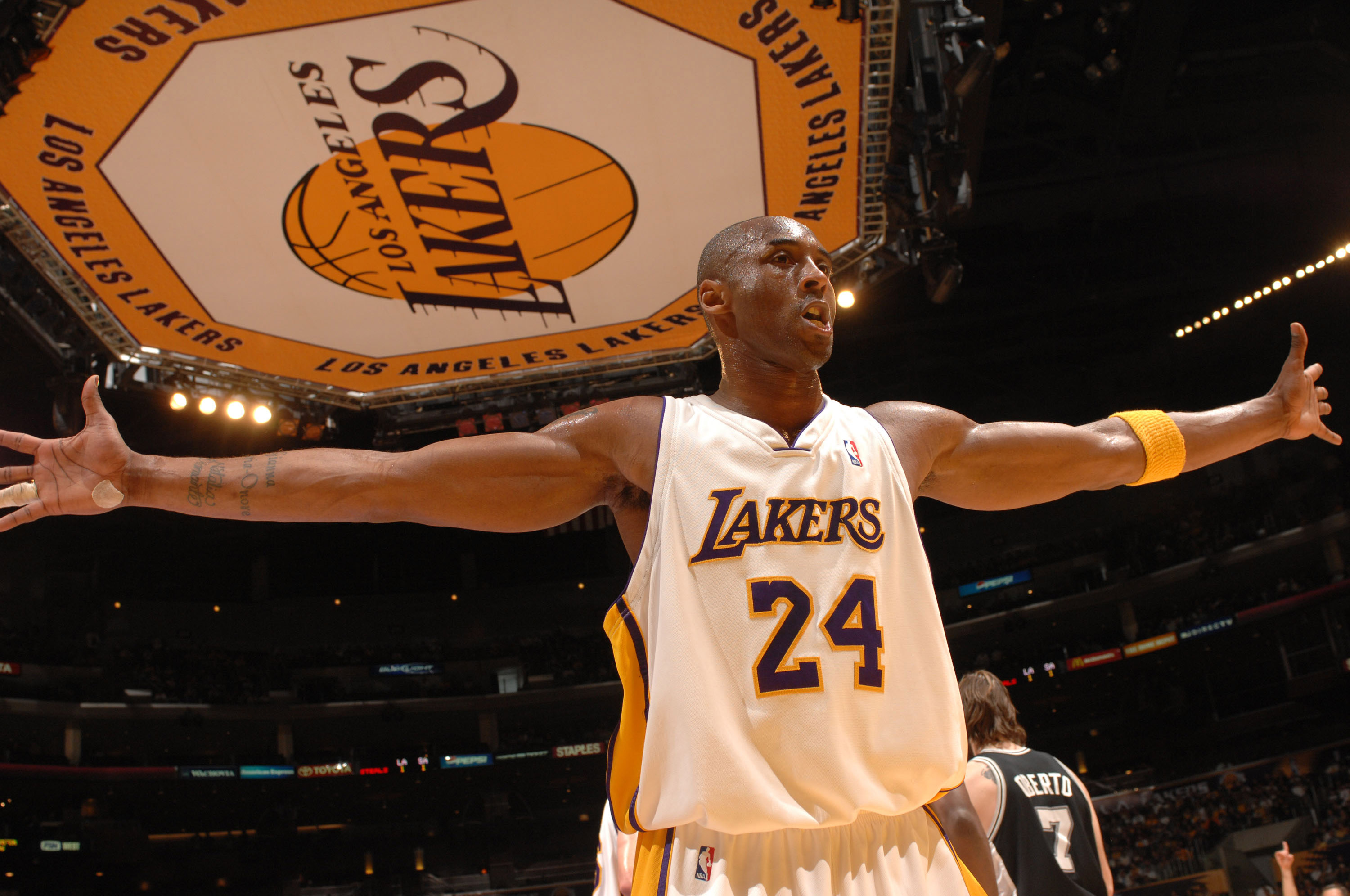 胜投的首位 胜投的首位